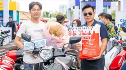 Nhiều bạn trẻ TP.HCM chốt đổi xe xăng sang xe máy điện VinFast vì thiết kế đẹp, cảm giác lái tốt