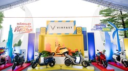Vinfast triển khai toàn quốc chính sách ưu đãi chuyển đổi xanh và mô hình đổi pin xe máy điện