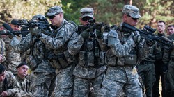 Cố vấn Mỹ huấn luyên binh sĩ Ukraine