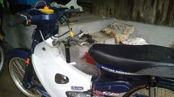 Xe máy có khả năng lội nước như tàu ngầm