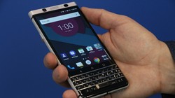 BlackBerry/TCL: Tháng trước, tại sự kiện CES, BlackBerry đã trình làng chiếc điện thoại có tên mã Mercury. Đây là sản phẩm đầu tiên giữa sự hợp tác của BlackBerry và TCL. Và có thể TCL sẽ thay thế BlackBerry giới thiệu chiếc điện thoại này tại MWC năm nay