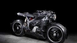 Lazareth là một trong những hãng độ nổi tiếng với các sản phẩm môtô độc đáo, sử dụng động cơ của những siêu xe hoặc xe thể thao. Sản phẩm độ mới nhất của hãng độ Pháp được thực hiện trên siêu môtô Yamaha YZF-R1 đời 1999.