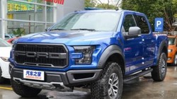 Ford F-150 Raptor đầu tiên có mặt tại một đại lý ở Thượng Hải.