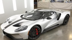 Ford sẽ chính thức giới thiệu phiên bản GT đặc biệt tại triển lãm Daytona 500 diễn ra cuối tuần này mang tên Ford GT Competition Series. Về cơ bản, Ford GT Competition Series được chế tạo bằng chất liệu nhẹ và đắt tiền hơn so với GT tiêu chuẩn.  