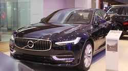 Volvo S90 có giá bán chính hãng từ 2,368 tỷ đến 2,7 tỷ đồng.