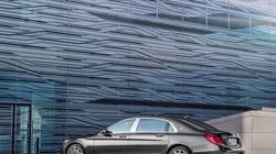 Mercedes-Maybach S400 có ngoại hình không nhiều khác biệt so với S600.