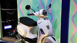 Vespa LX mới bản tiêu chuẩn.