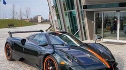 Siêu xe Huayra BC màu độc xuất xưởng