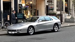 Siêu xe Ferrari lạ nghi của hoàng tử Brunei. Ảnh: Autoweek.  