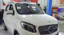 Luxing iStar với ngoại thất nhái xe Mercedes-Benz.