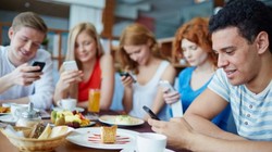 Tùy theo nhu cầu sử dụng, người dùng có thể lựa chọn các hình thức Internet phù hợp.