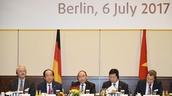 Thủ tướng Nguyễn Xuân Phúc chủ trì cuộc gặp gỡ, đối thoại với một số doanh nghiệp hàng đầu của Đức