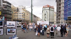  Triển lãm tổ chức trong không gian rộng lớn của quảng trường trung tâm Thủ đô Praha.
