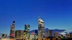 Đêm Sài Gòn huyền ảo thể hiện khả năng chụp phơi sáng của nova 2i (Ảnh: Tôn Đạt)
