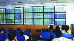 Cổ phiếu bluechip là động lực chính để kéo VN – Index quay đầu đi lên