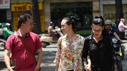 Hoa hậu Phương Nga trao đổi với phóng viên Zing.vn sau khi nhận quyết định tạm đình chỉ điều tra vụ án. Ảnh: Tùng Tin.