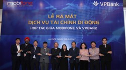 Lễ ra mắt dịch vụ tài chính di động hợp tác giữa Mobifone và VPBank