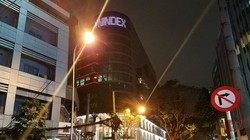 Sau 3 ngày gặp sự cố, HoSE chính thức giao dịch trở lại - Ảnh: XT