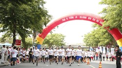 Giải chạy thu hút sự tham gia của hơn 1.000 vận động viên