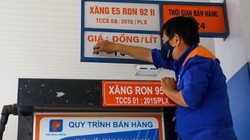 Giá xăng cao kỷ lục 32.870 đồng/lít