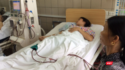 Ở các bệnh viện, việc chăm sóc bệnh nhân vẫn chủ yếu phụ thuộc vào người nhà của họ đi theo 