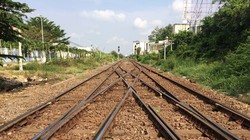 Để có thể giao dự toán ngân sách cho Tổng Công ty ĐSVN để thực hiện công tác bảo trì tài sản KCHTĐS quốc gia thì buộc phải sửa đổi 1 trong 2 Nghị định 131/2018/NĐ-CP hoặc Nghị định 46/2018 . Ảnh AT.