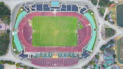 Tốn thêm 24 tỷ đồng và độ 5-6 tháng là có thể cải tạo lại sân bãi, hệ thống chiếu sáng nhưng để có một thương hiệu “niềm tự hào xứ Nghệ” thì không dễ chút nào.  Ảnh SLFC.