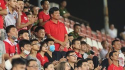 Đã có trái tim nóng, bầu Hoàn vẫn cần có thêm cái đầu lạnh để đưa bóng đá Hải Phòng trở về quỹ đạo vốn có. Ảnh HPFC.