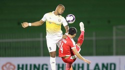 Thiếu quân, không có HLV Đức Thắng khiến chủ nhà Bình Định thua trận. Ảnh VPF.