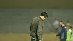 Sức ép đang đè nặng lên vai HLV Huy Hoàng. Ảnh Hải Hồ.