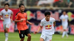 Công Phượng giúp HAGL có trận thắng đầu tiên. Ảnh VPF.