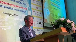 Thứ trưởng Bộ TT&TT Nguyễn Thành Hưng phát biểu trong phiên khai mạc 