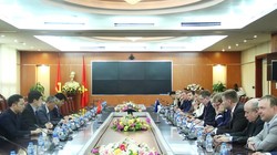 Thứ trưởng Nguyễn Thành Hưng tiếp đoàn Estonia