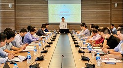 Cục trưởng Cục ATTT Nguyễn Thành Phúc phát biểu tại Phiên họp. Ảnh MIC