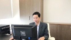 Ông Nguyễn Phú Tiến , Phó Cục trưởng Cục Tin học hóa. 