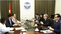 Thứ trưởng Phan Tâm tiếp đoàn. Ảnh Mic