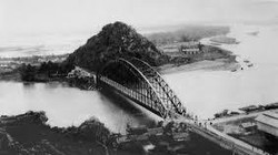  Cầu Hàm rồng được người Pháp xây dựng năm 1904