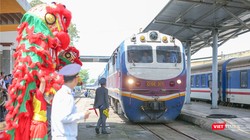 Đoàn tàu “Kết nối di sản miền Trung” Đà Nẵng - Huế đến ga Đà Nẵng