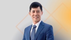 Bị can Nguyễn Duy Hưng, Chủ tịch HĐQT Công ty CP Tập đoàn Thuận An và Nguyễn Văn Thạo, Giám đốc Ban QLDA Đầu tư xây dựng các công trình giao thông, nông nghiệp tỉnh Bắc Giang