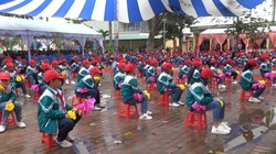 Bắt học sinh đi học ngày nghỉ lễ Giỗ tổ Hùng Vương, hiệu trưởng bị xem xét kỷ luật