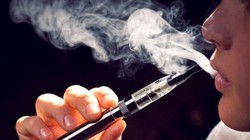 Thuốc lá điện tử: Bộ Y tế muốn cấm, Bộ Công Thương muốn thí điểm quản lý