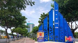 Một biểu tượng checkin quảng cáo bia Larue phản cảm trên phố đi bộ Bạch Đằng (Đà Nẵng)