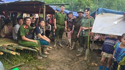 Trưởng thôn kể lý do đưa 115 người lên núi lánh nạn mưa lũ, sạt lở