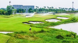 Cận cảnh sân golf không phép “mọc” trên đất công viên khu đô thị Bắc An Khánh