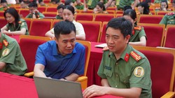 Kiểm tra kỹ năng ứng dụng AI của hơn 1.500 công an ở Hà Nội 