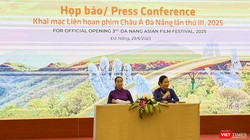 Bà Nguyễn Thị Anh Thi, Phó Chủ tịch UBND TP Đà Nẵng chủ trì họp báo.