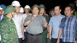 Bão số 5 nguy hiểm tương đương bão Yagi, Thủ tướng họp khẩn với các tỉnh miền Trung