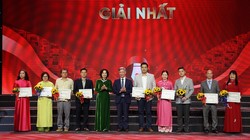 Giải báo chí toàn quốc về phòng, chống HIV/AIDS gọi tên những câu chuyện tử tế