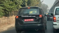 Mẫu xe test của Suzuki Ertiga bị bắt gặp khi chạy thử tại Ấn Độ (Ảnh: GaadiWaadi) 