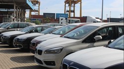 Hơn 600 xe BMW phơi mưa nắng ở Việt Nam sẽ tái xuất về Đức